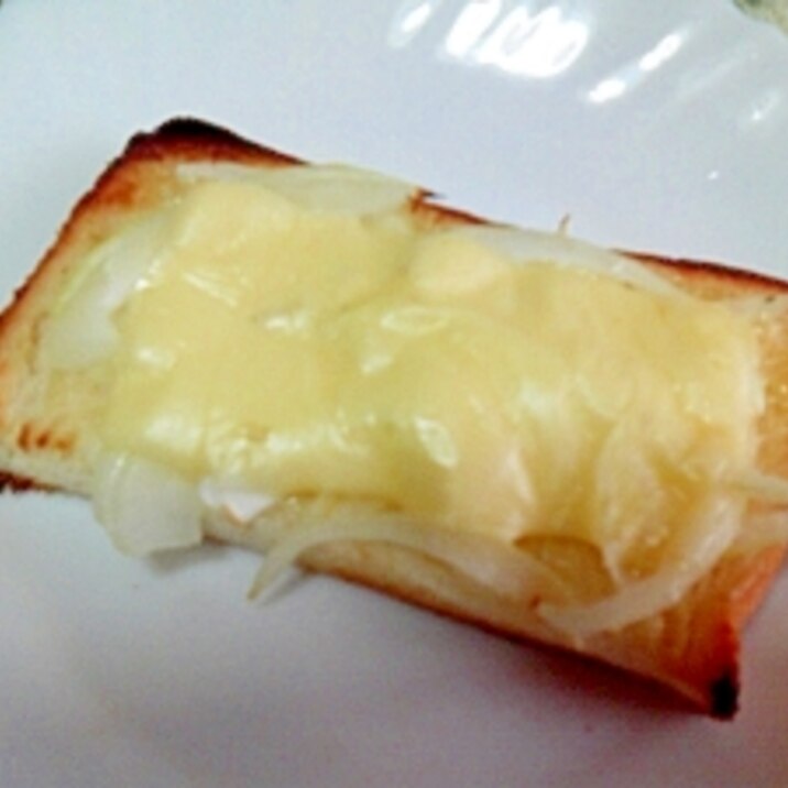わさびマヨ♡オニオンチーズトースト